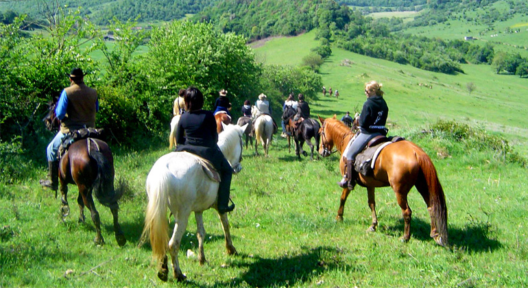 PASSEGGIATE A CAVALLO